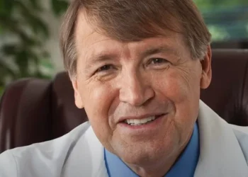 ‘Muitos a chamam de nutriente milagroso ou de antioxidante universal’: Saiba tudo sobre a Coenzima Q10 com o Dr. Stephen Sinatra