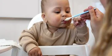 Nestlé é acusada de adicionar açúcar em produtos para bebês somente em países pobres – incluindo o Brasil