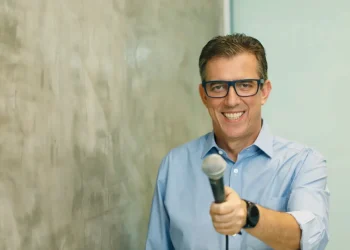 Jornalista e escritor Fernando Beteti será palestrante da Imersão Health Alphaville, em SP