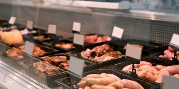 Especialista faz alerta: ‘essa carne é a mais envenenada que existe’; entenda
