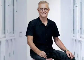 Cientista da longevidade revela: ‘reduzi minha idade biológica em 15 anos eleminando esses 3 alimentos da minha rotina’