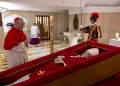 Papa Francisco morreu ao sofrer AVC seguido de coma e colapso cardiovascular: entenda as causas da morte