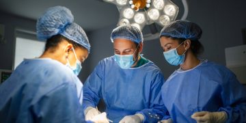 Homem tem metástase após descobrir que recebeu fígado com câncer em transplante
