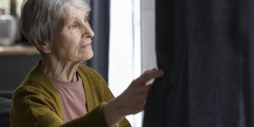 Estudo alerta: Esse medicamento muito receitado para dormir pode aumentar risco de Alzheimer