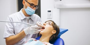 Adeus ao motorzinho? Superlaboratório brasileiro impulsiona solução que trata cárie sem dor; entenda