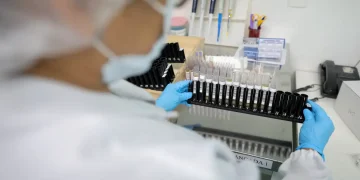 Anvisa autoriza teste em humanos de vacina 100% brasileira para esta doença